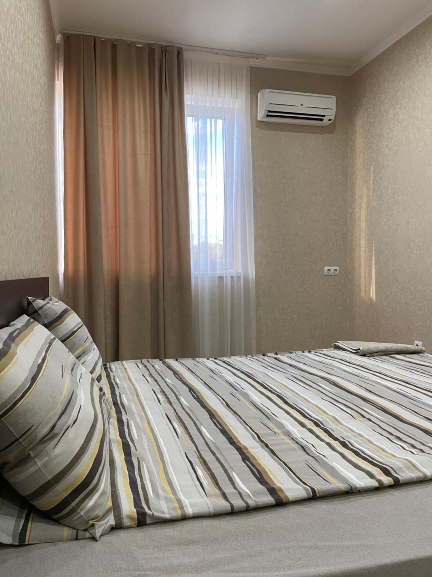 Mini Hotel Leon Lalovo Eksteriør bilde