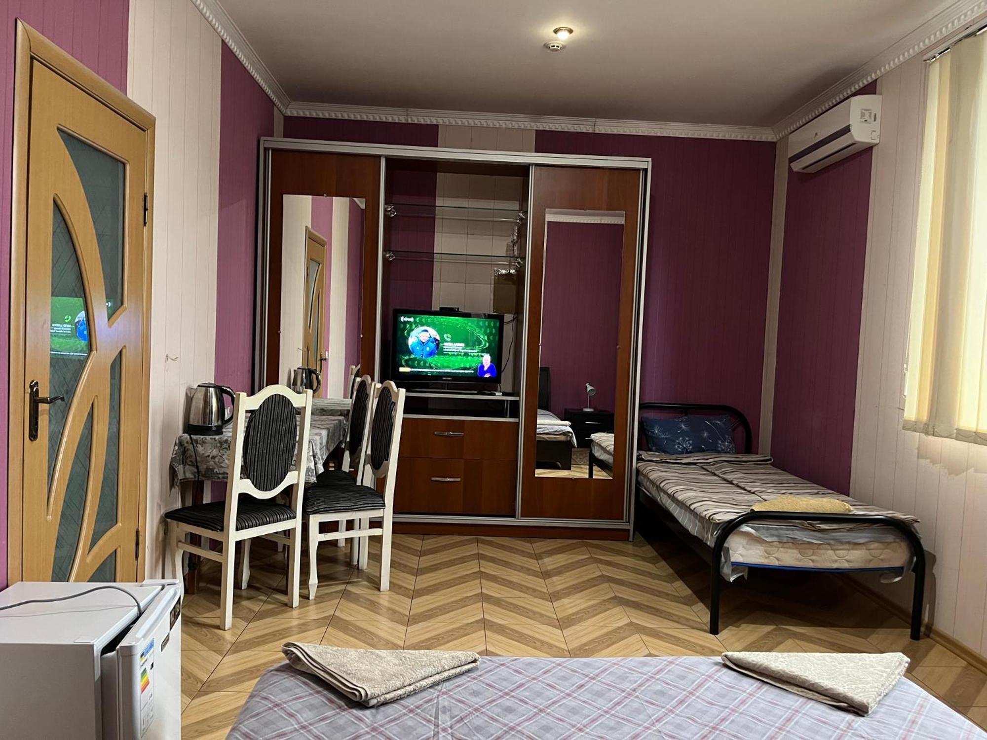 Mini Hotel Leon Lalovo Eksteriør bilde