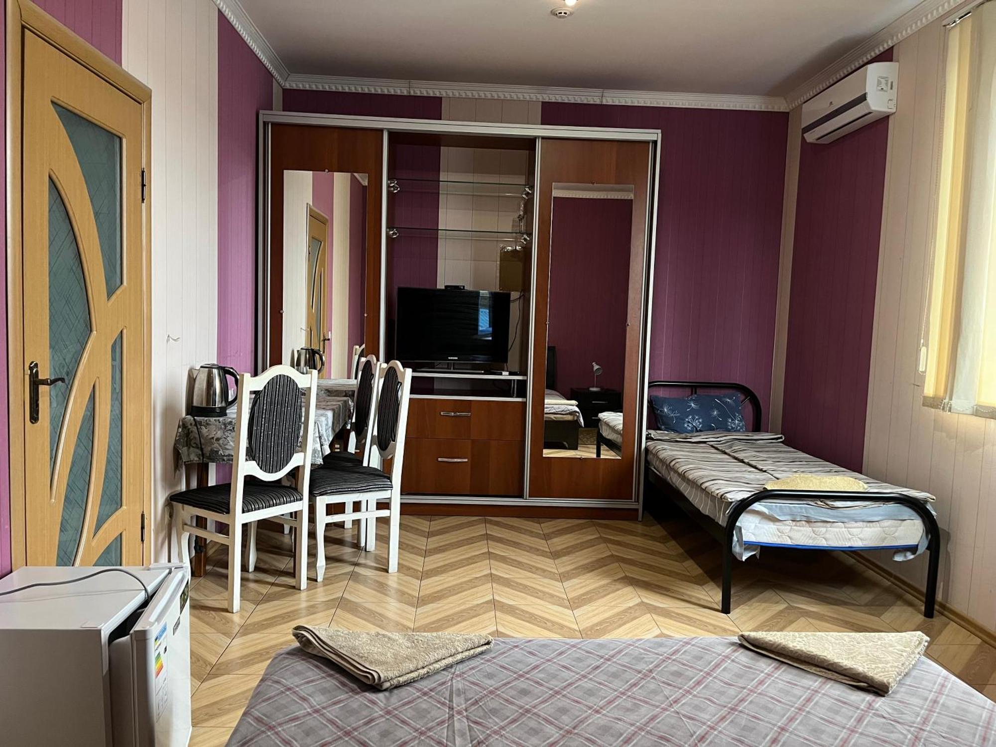 Mini Hotel Leon Lalovo Eksteriør bilde