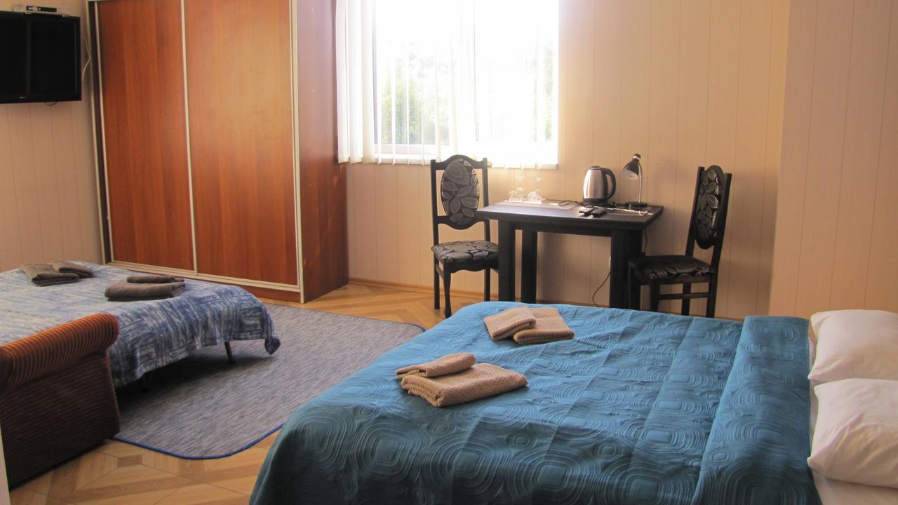 Mini Hotel Leon Lalovo Eksteriør bilde