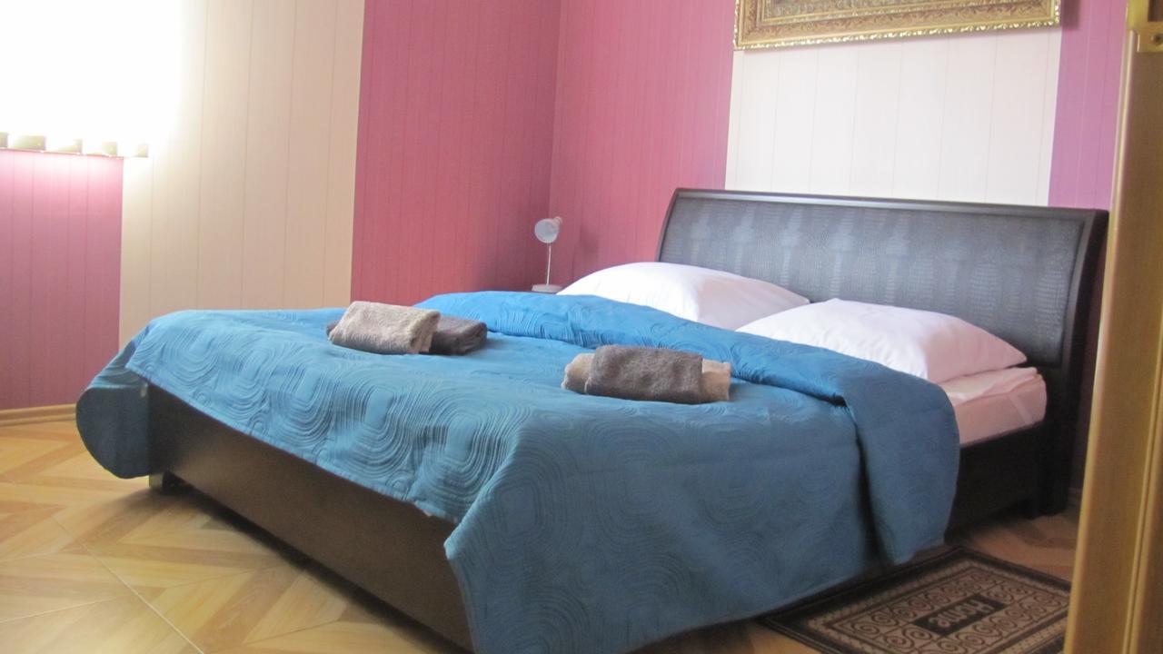 Mini Hotel Leon Lalovo Eksteriør bilde