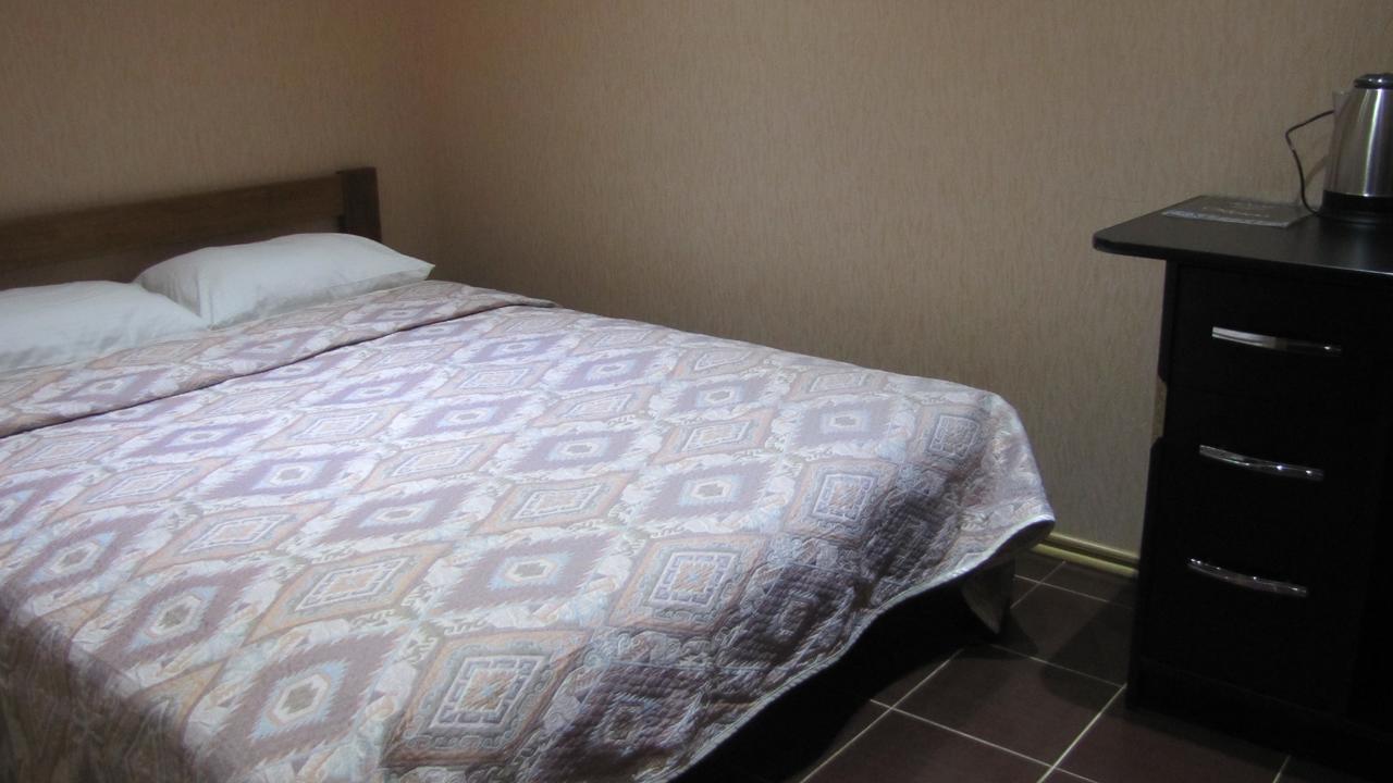 Mini Hotel Leon Lalovo Eksteriør bilde